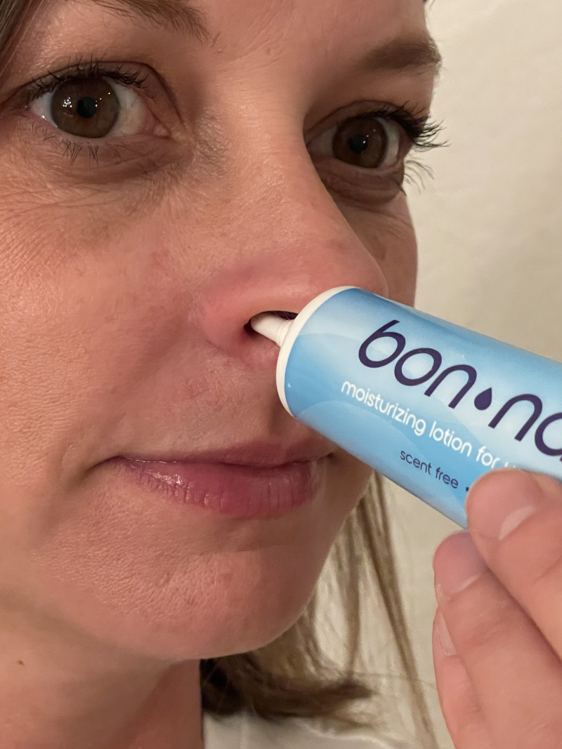 Apply a small amount in the right nostril Apply a small amount in the right nostril